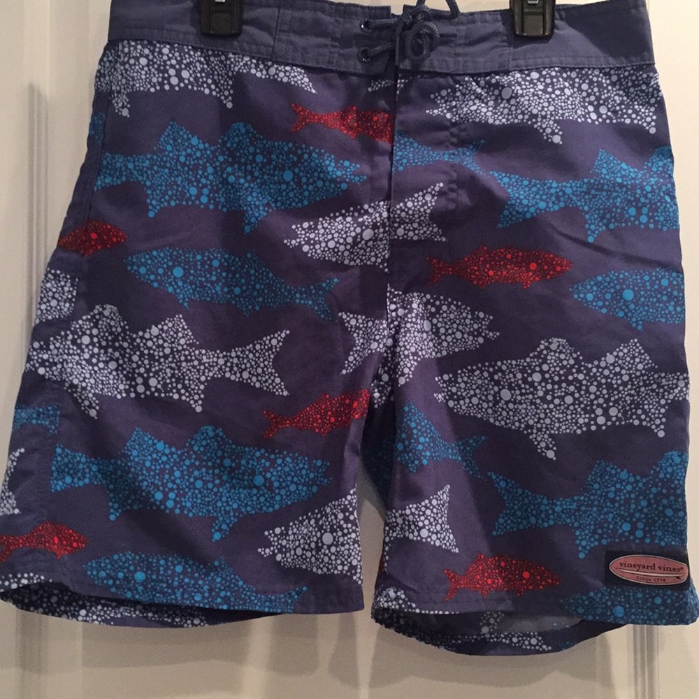 Vineyard Vines boys swim trunks size large (16)